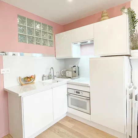 Apartament Confortable Canal Saint Martin 10e *